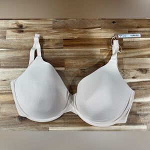 NWT Skims Kim Kardashian Women’s T-shirt Demi Bra 32DDDD New with Tags